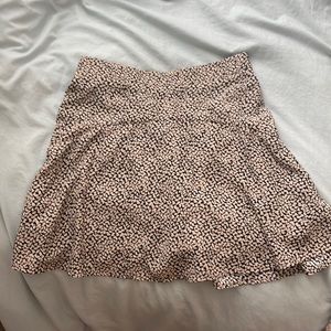 Cute altar’s state skirt size small